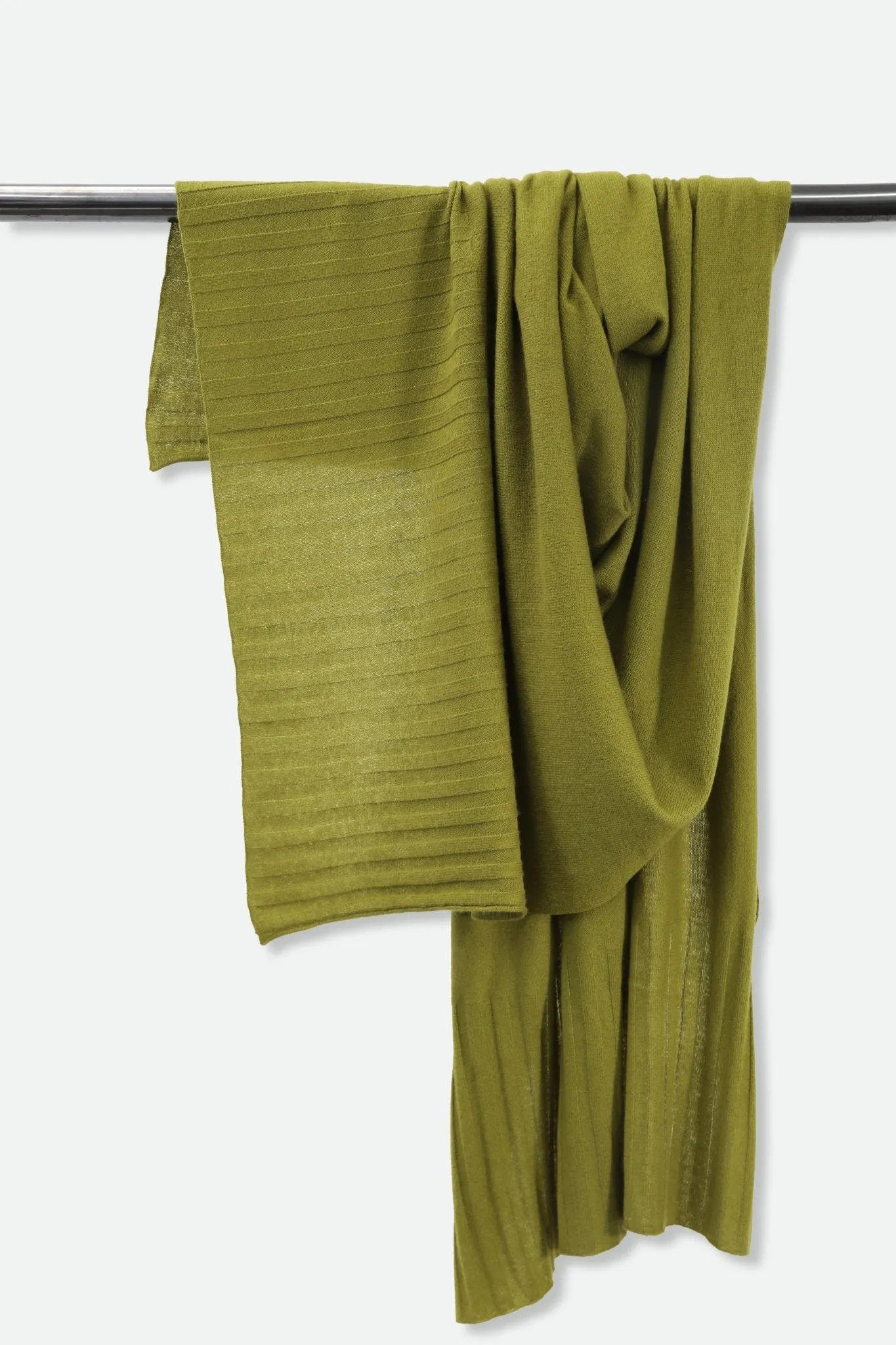 ANITA TRAVEL WRAP IN PURE CASHMERE MERINO