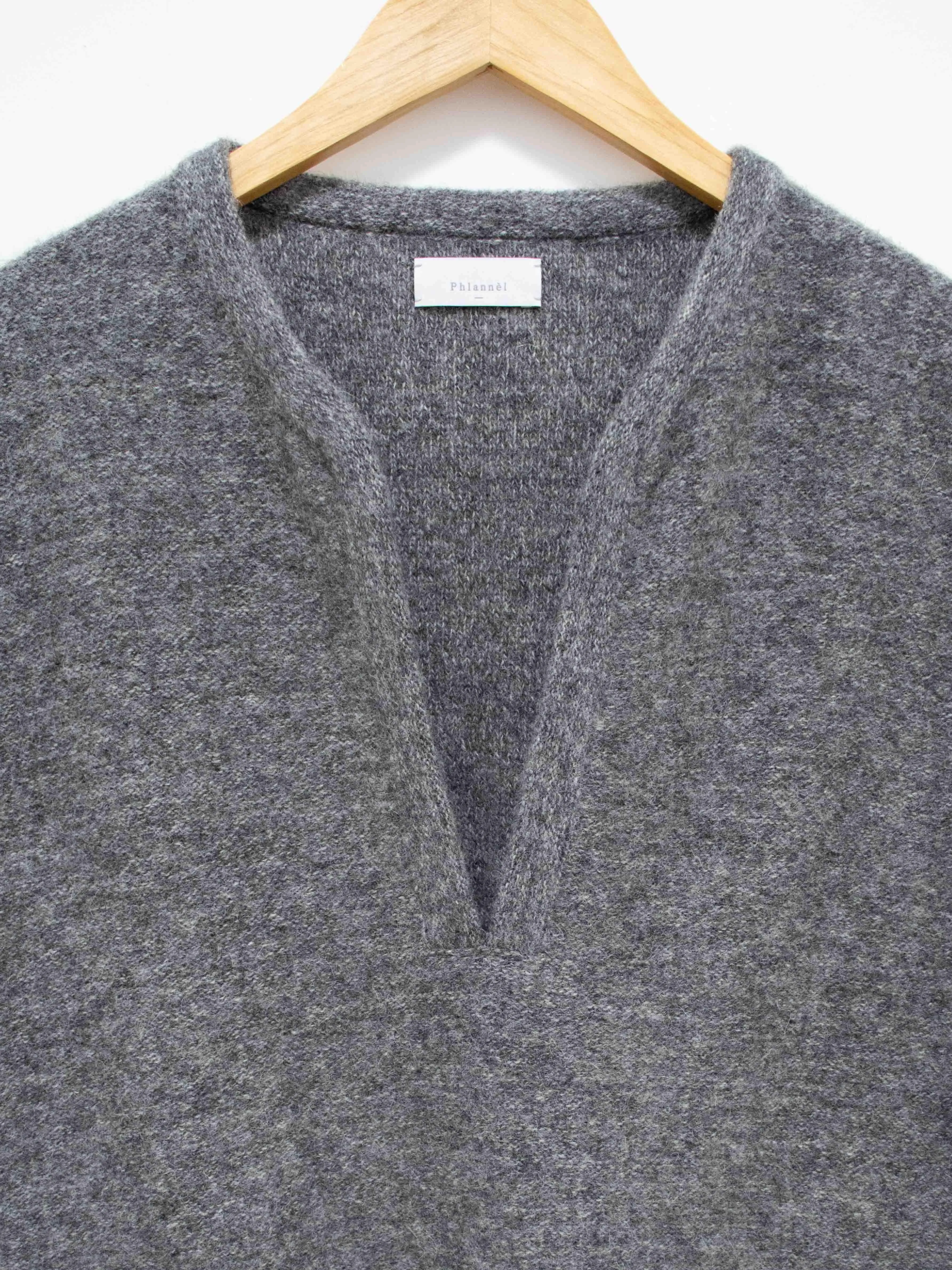 Felt Wool Knit Poncho - Charcoal