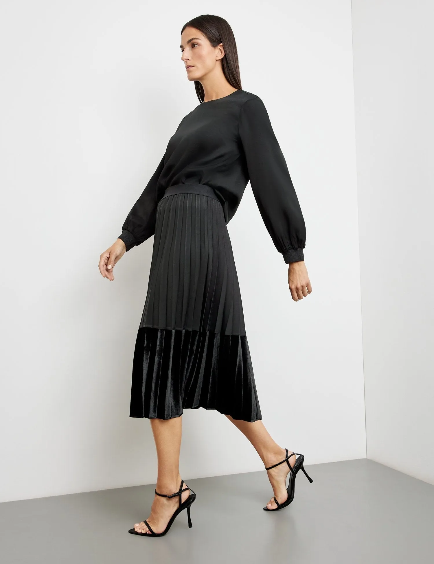 Flowing Pleated Skirt