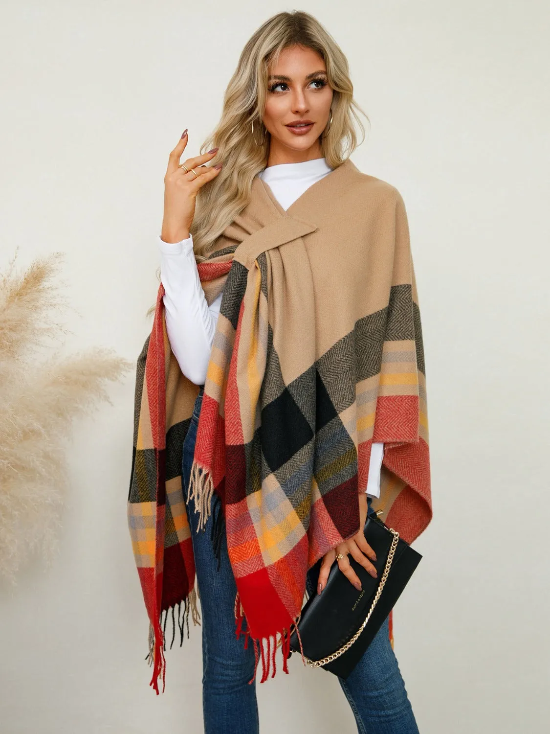 Fringe Contrast Plaid Poncho Women's Sweater Plaid New Women's Fashion