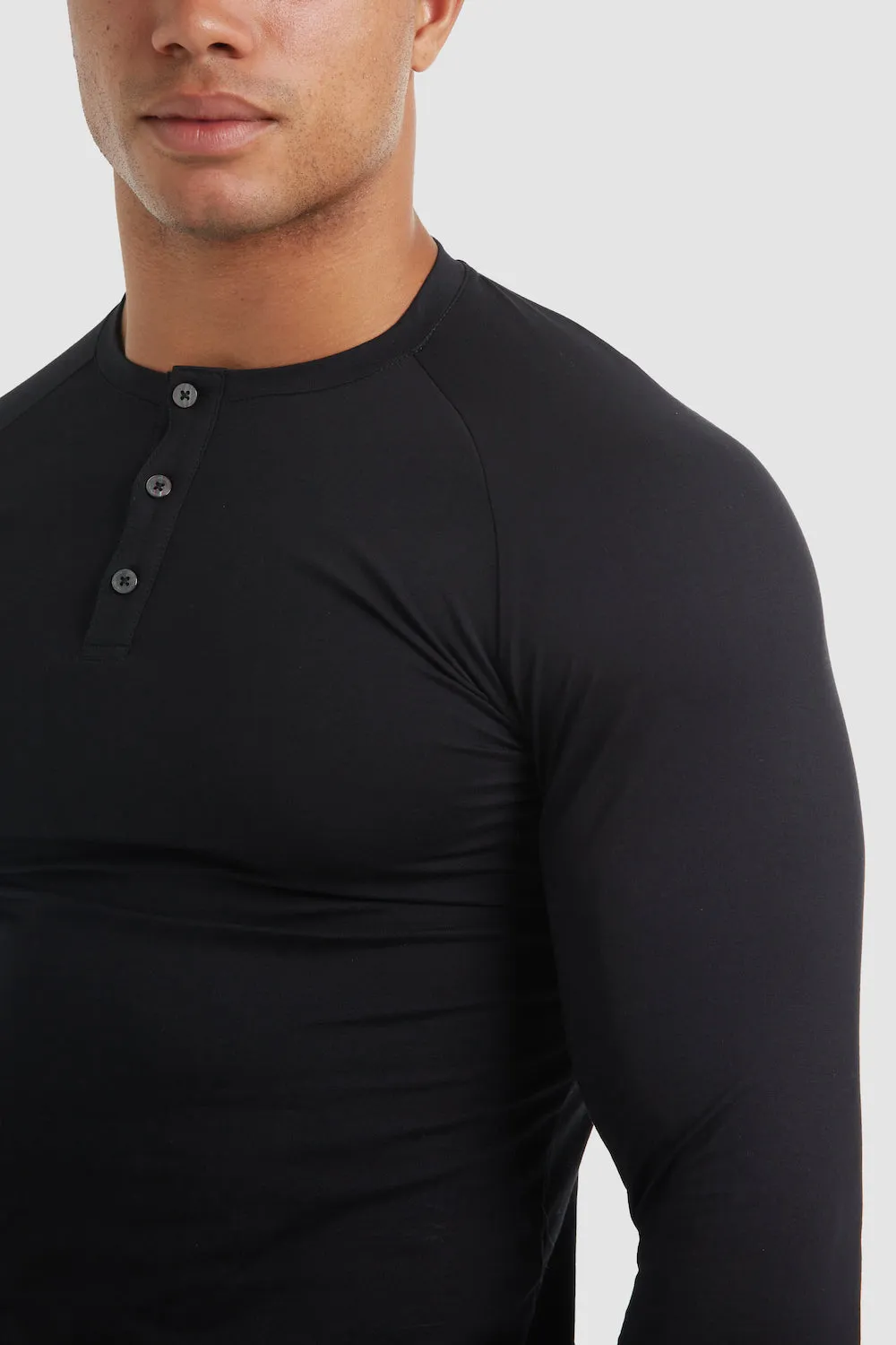 Long Sleeve Everyday Henley T-Shirt in Black