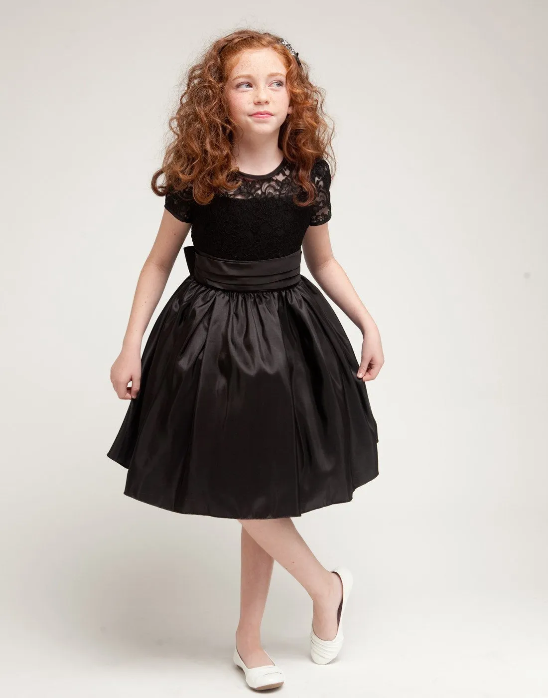 Luring Lace and Glistening Taffeta Knee length Dress - Black