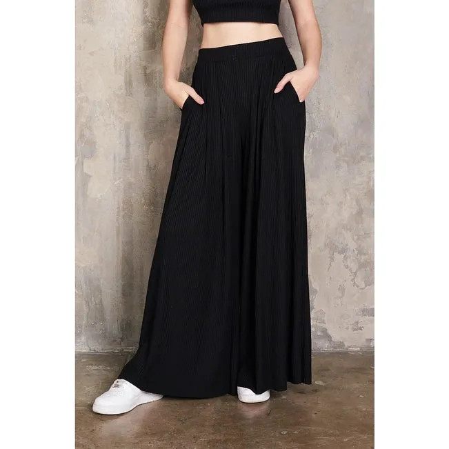 Maronie Rib Knit Crop Top   Pleated Pants Set | Black