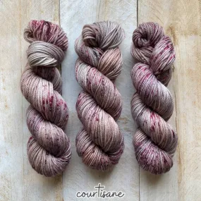 MERINO WORSTED COURTISANE