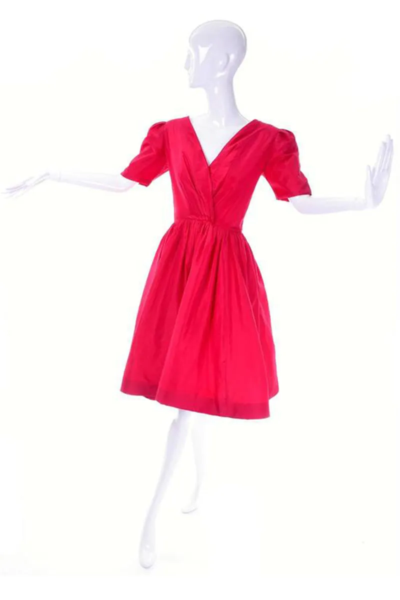 Oscar de la Renta Vintage Red Silk Dress from Bonwit Teller 4/6