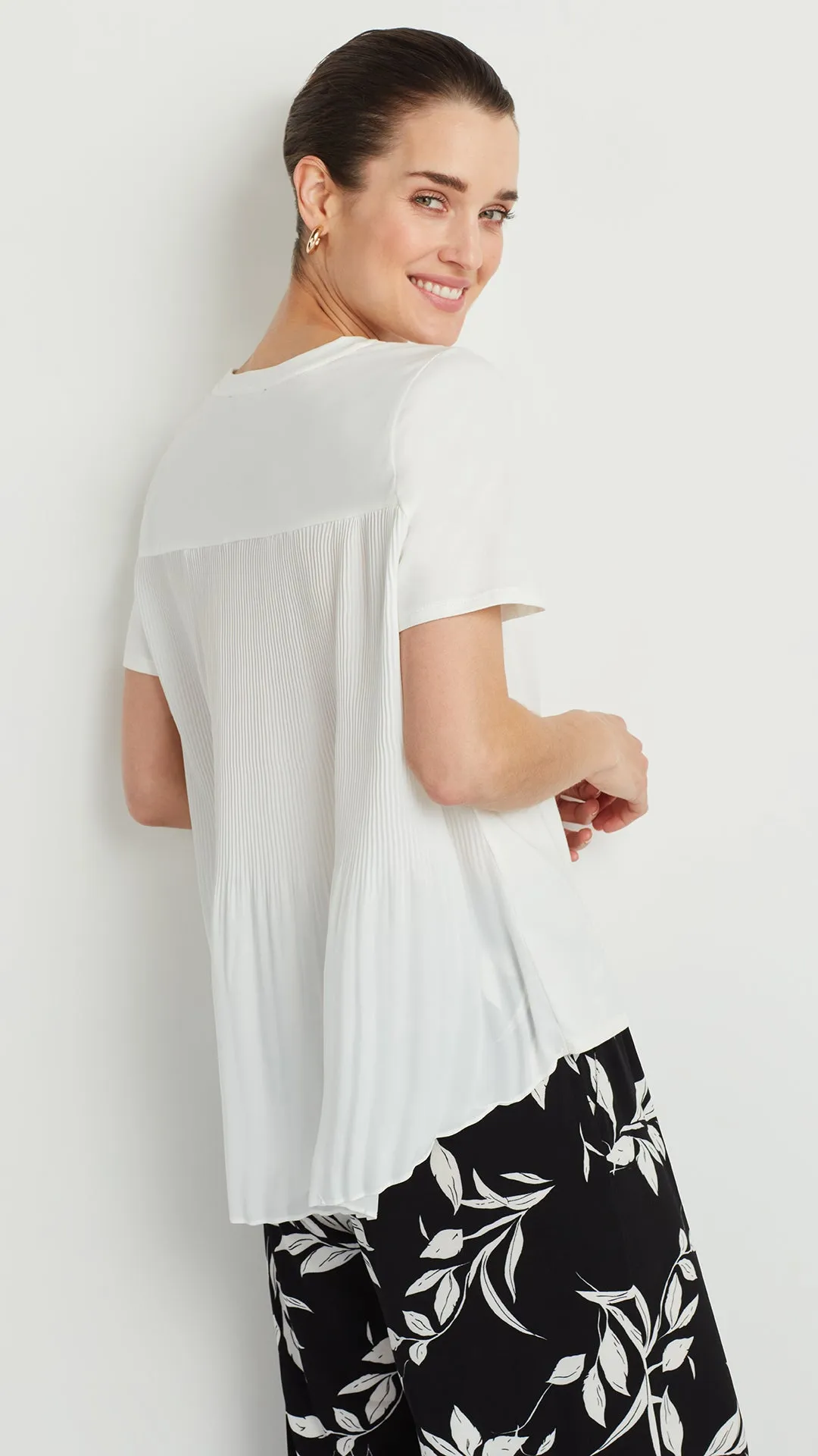 PLEATED CHIFFON CREWNECK TEE