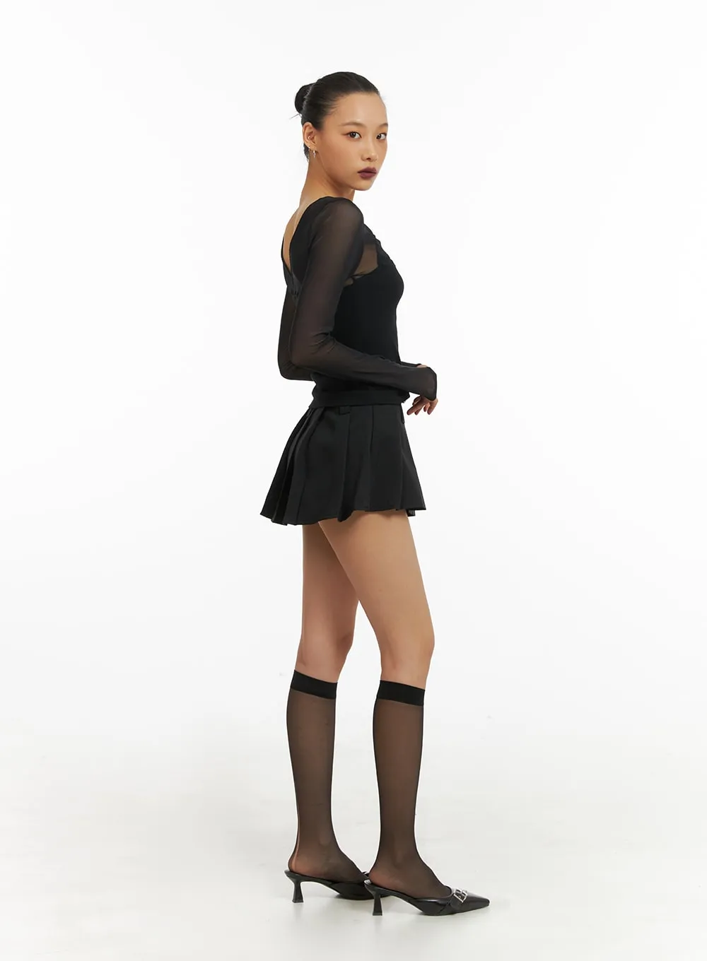 Pleated Mini Skirt with Belt IA417