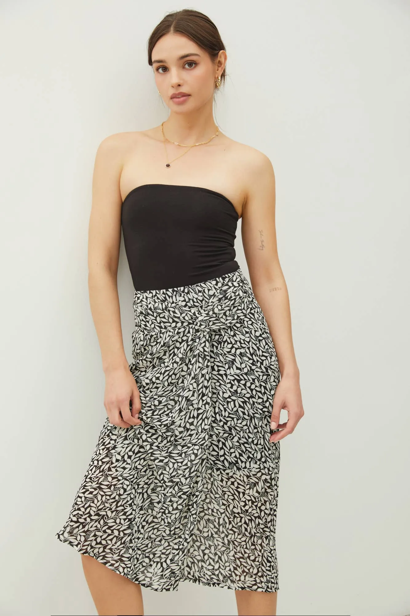 PRINT DRAPED SIDE KNOT MIDI SKIRT