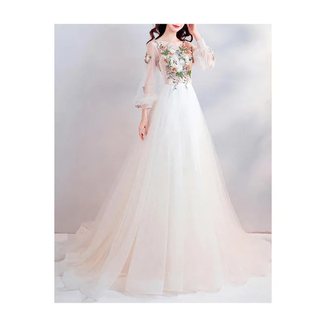 Women Floral Lace Design Wedding Dress - C8537KMD