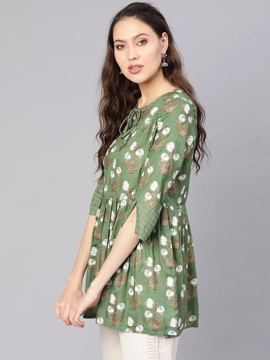 Women Green & White Printed A-Line Tunic