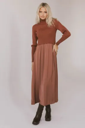 Zeda Maxi Dress in Rust